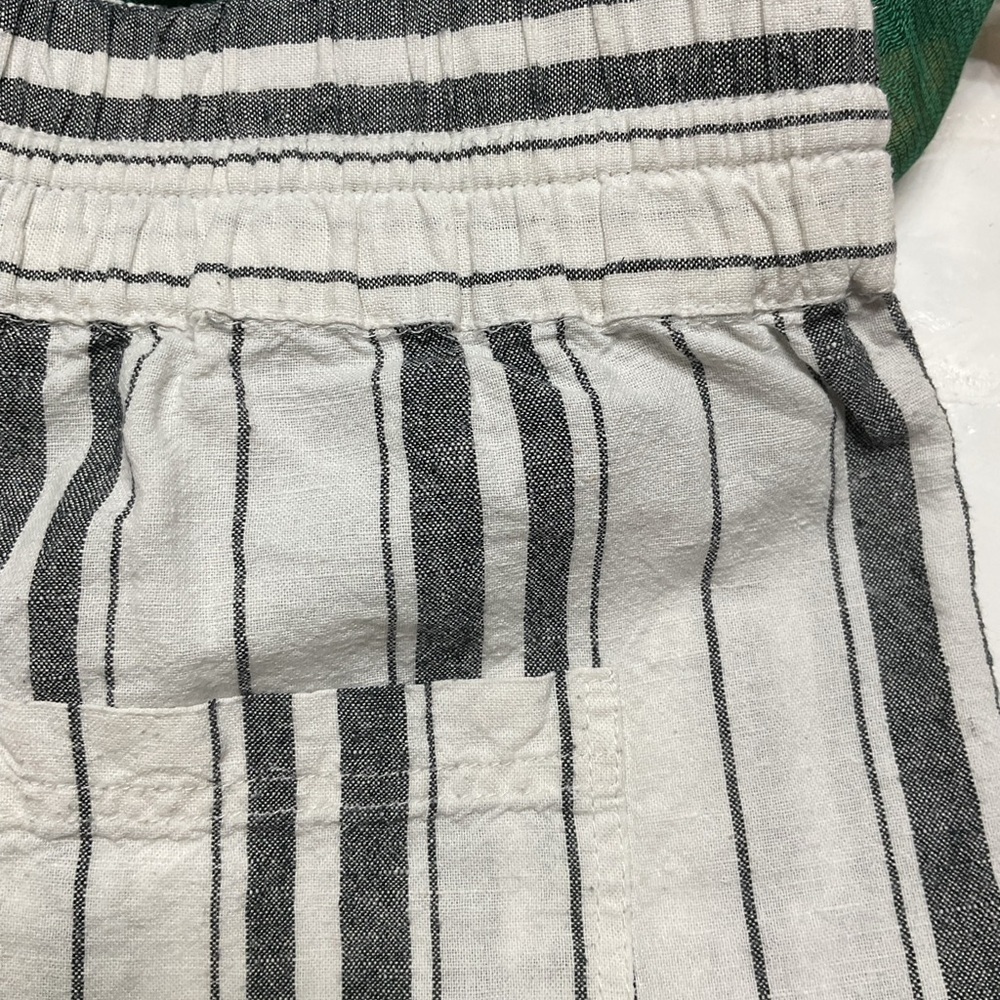 Maeve Black and White Striped Women's Cargo Shorts - Picture 7 of 8